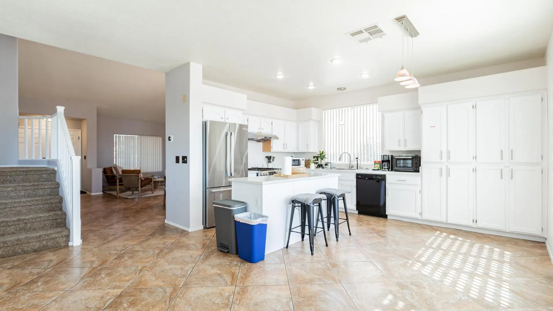 Modern Desert Oasis Villa With Pool And Spa Las Vegas